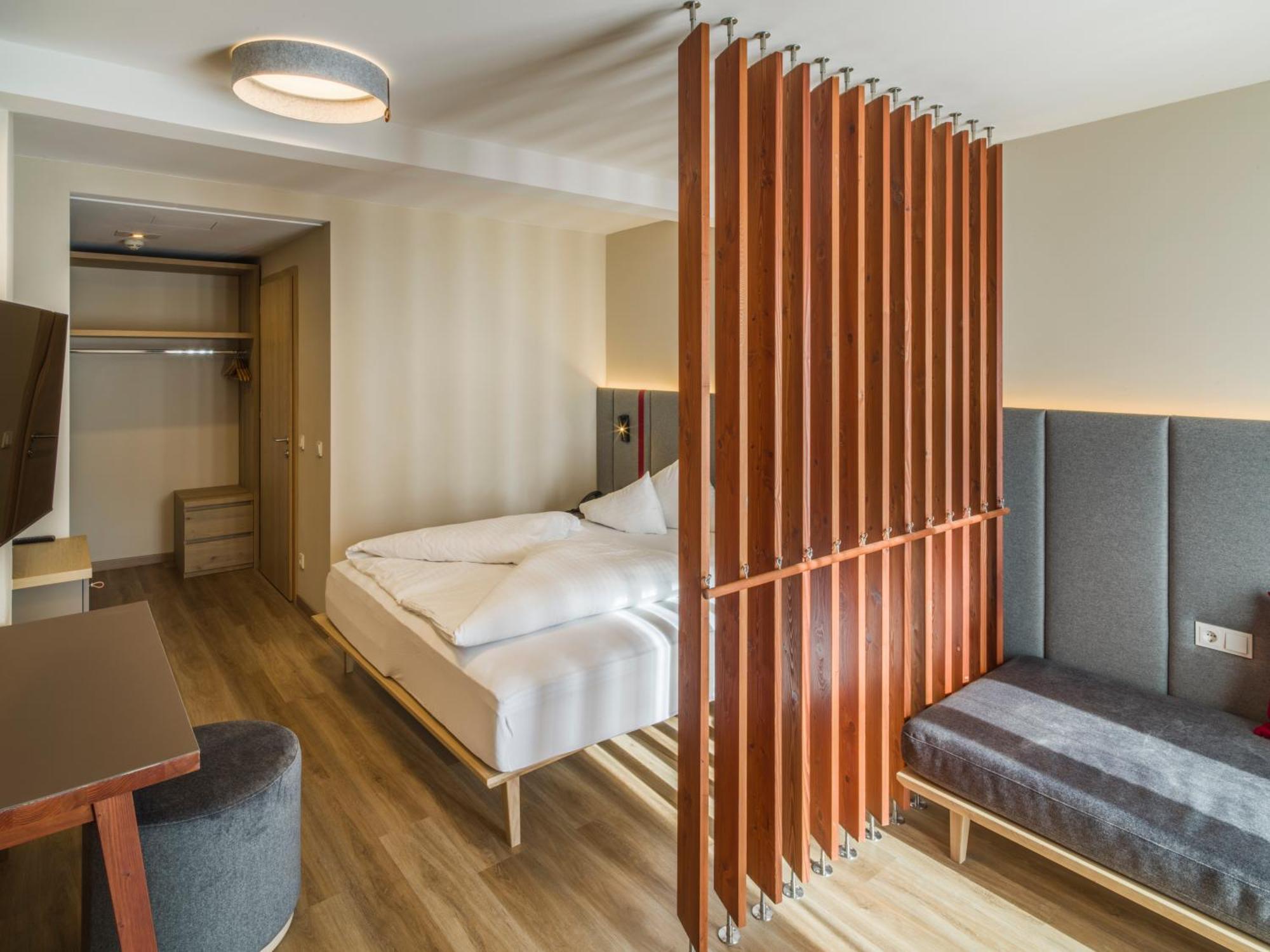 Falkensteiner Family Hotel Sonnenalpe سونينالب ناسفيلد الغرفة الصورة