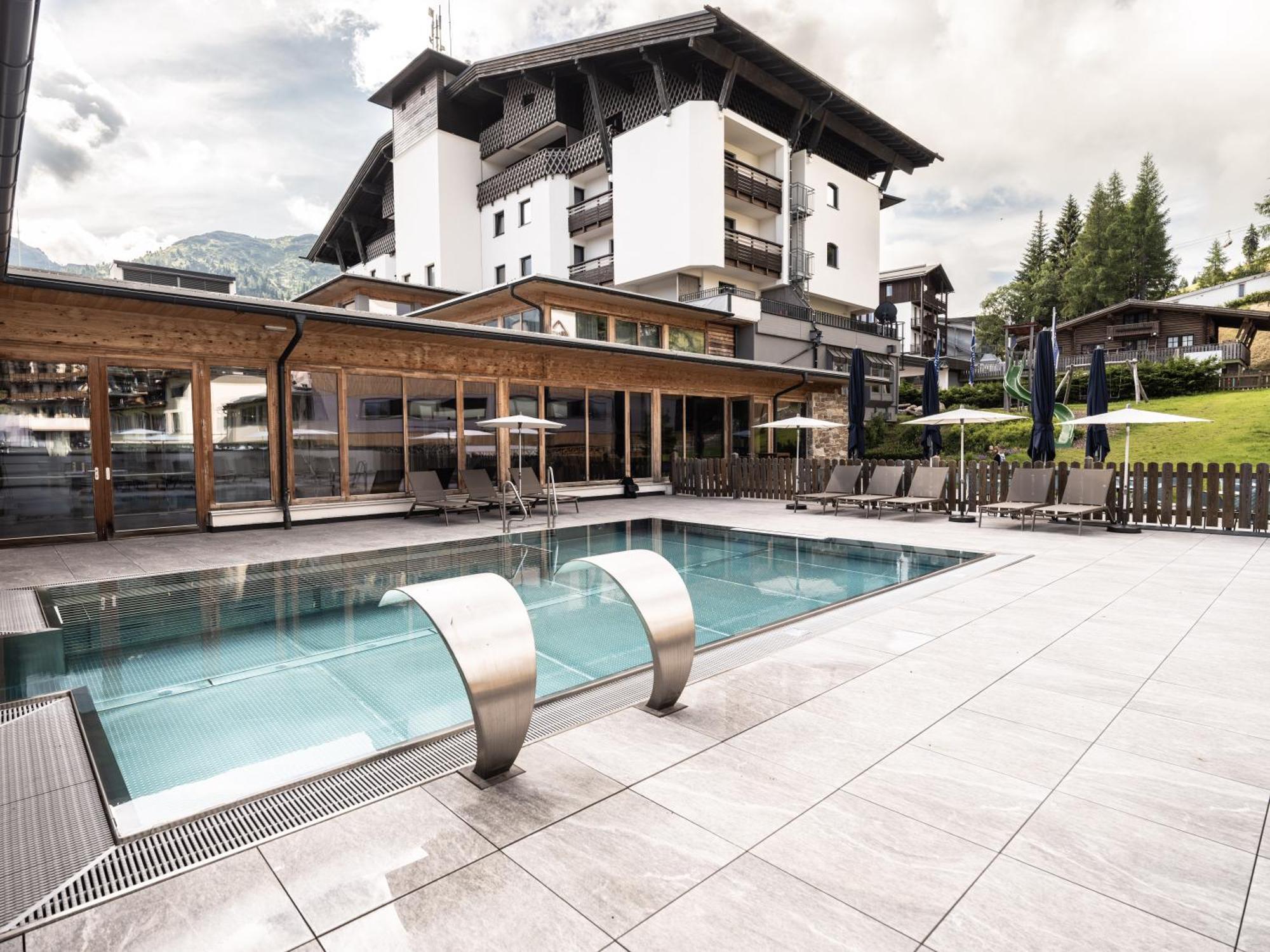 Falkensteiner Family Hotel Sonnenalpe سونينالب ناسفيلد المظهر الخارجي الصورة
