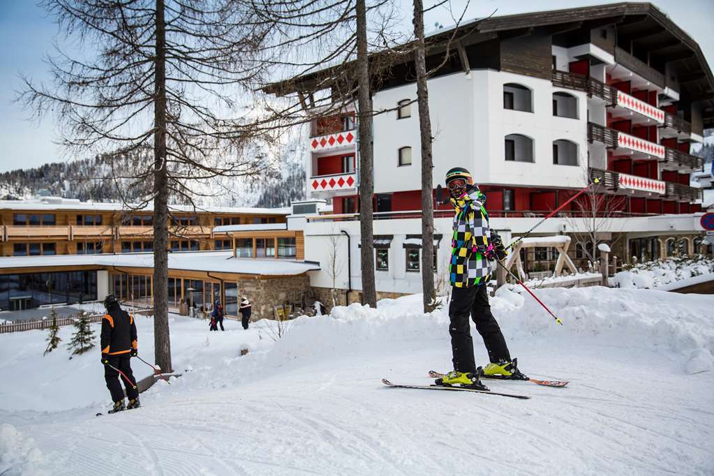 Falkensteiner Family Hotel Sonnenalpe سونينالب ناسفيلد المظهر الخارجي الصورة