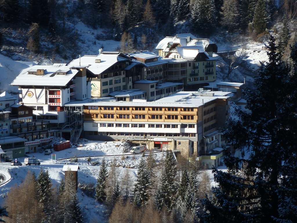 Falkensteiner Family Hotel Sonnenalpe سونينالب ناسفيلد المظهر الخارجي الصورة